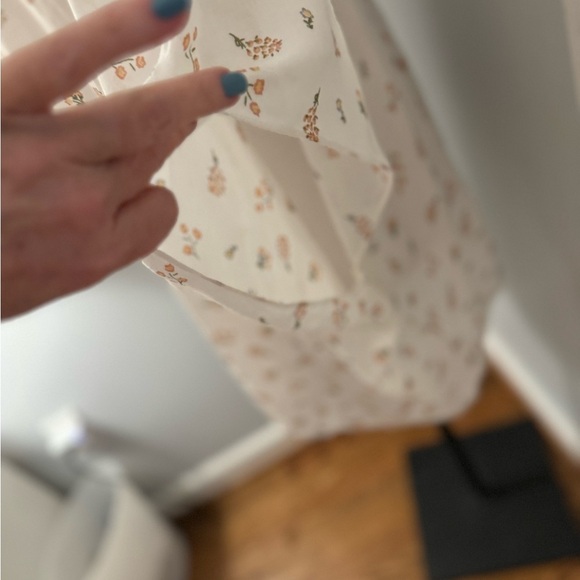 NWT LOFT kimono. Short sleeve, white w/pink flowers. Size M/L - Picture 4 of 10